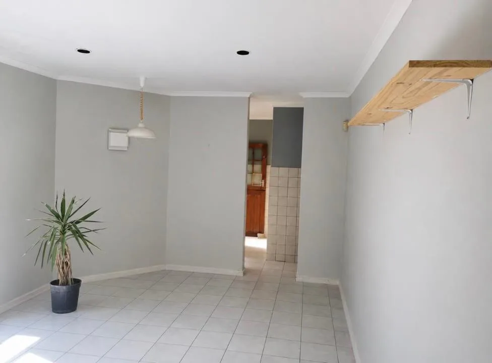 2 Bedroom House to rent in Walmer Estate