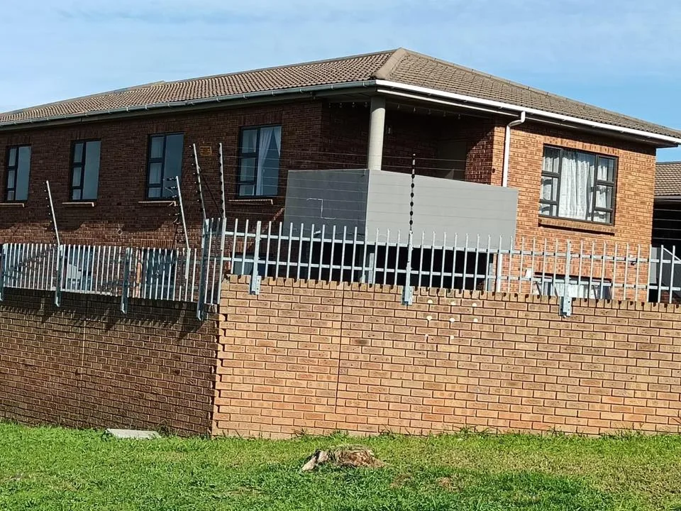 2 Bedroom Apartment / flat to rent in Brackenfell Central