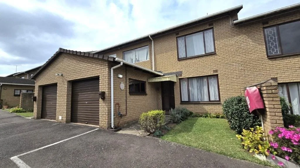 2 Bedroom Townhouse for sale in Pinetown Central