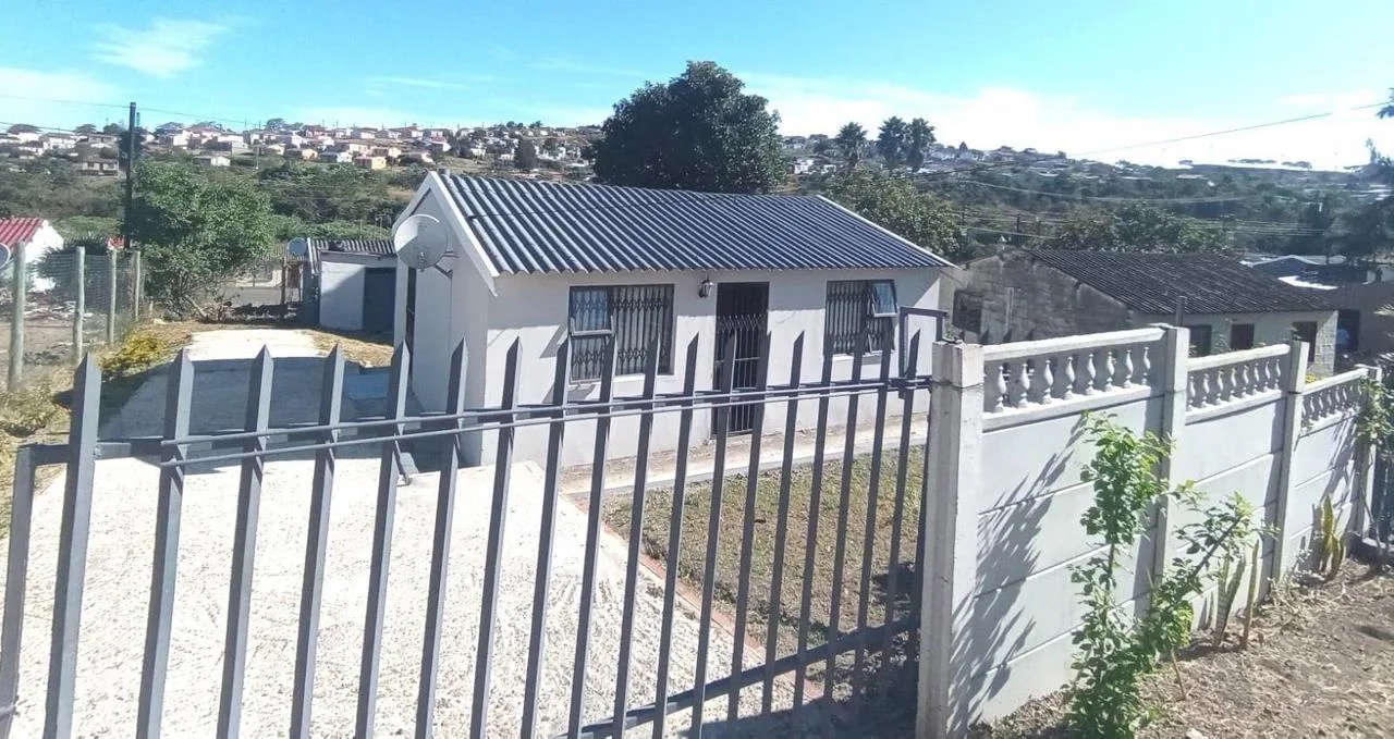 2 Bedroom House for sale in Mdantsane
