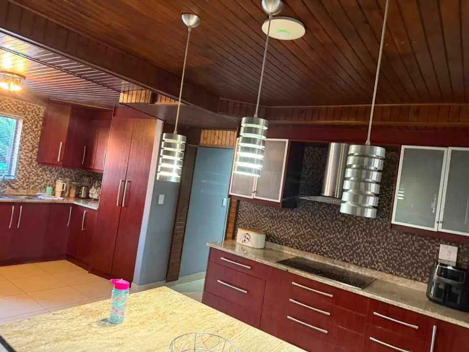 5 Bedroom House for sale in Lourierpark