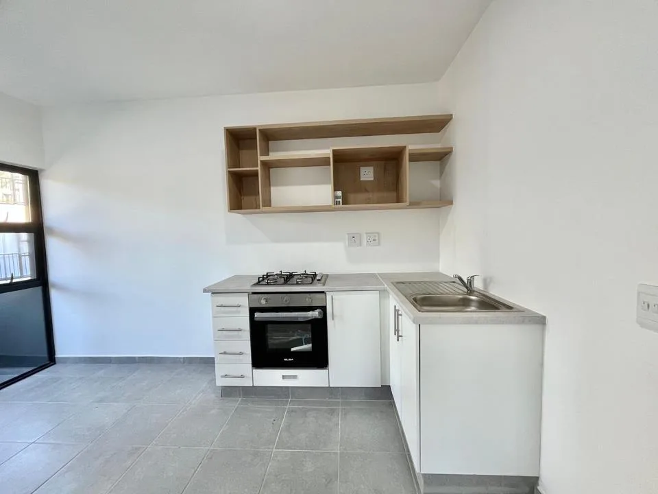 2 Bedroom Apartment / flat for sale in Sheffield Beach