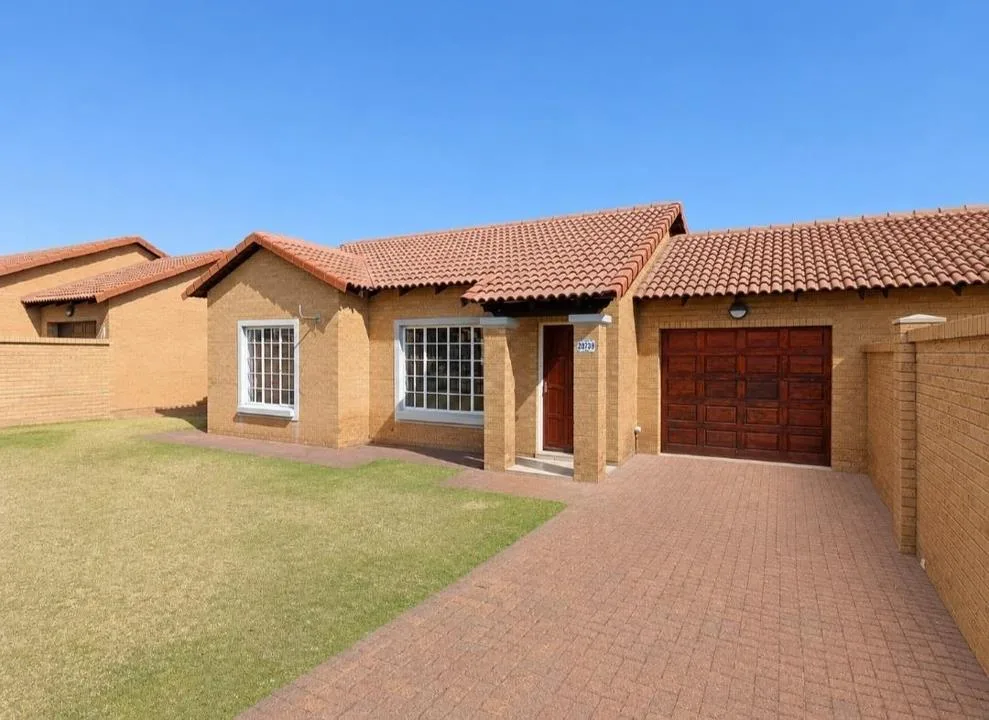 2 Bedroom Townhouse to rent in Tasbet Park