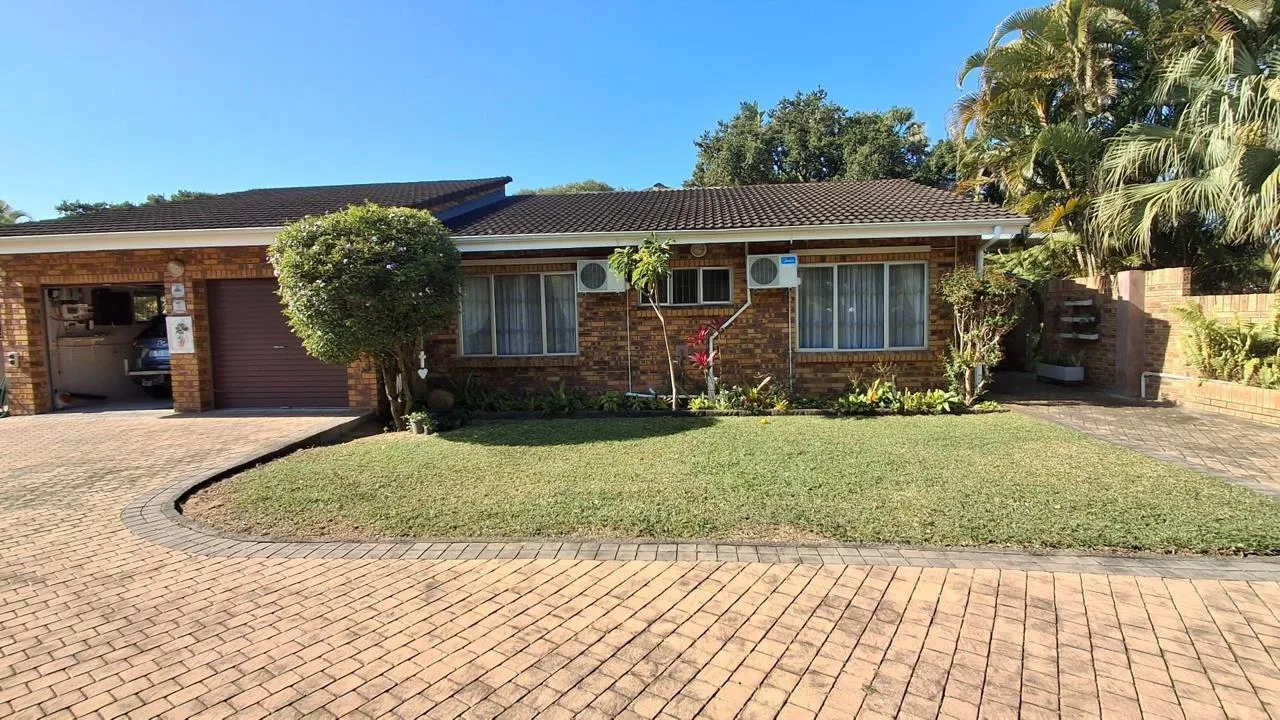 4 Bedroom House for sale in Meer En See