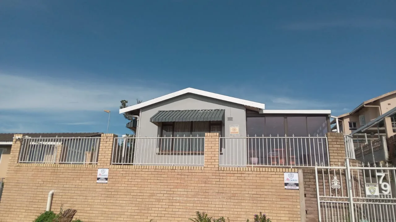 3 Bedroom House for sale in Shallcross