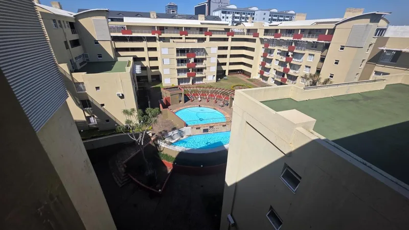 2 Bedroom Apartment / flat to rent in Umhlanga Ridge