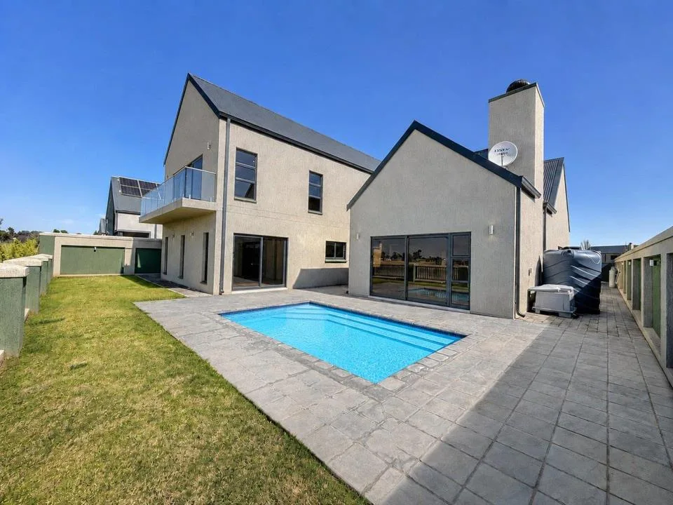 4 Bedroom House for sale in Heron Banks Golf Estate