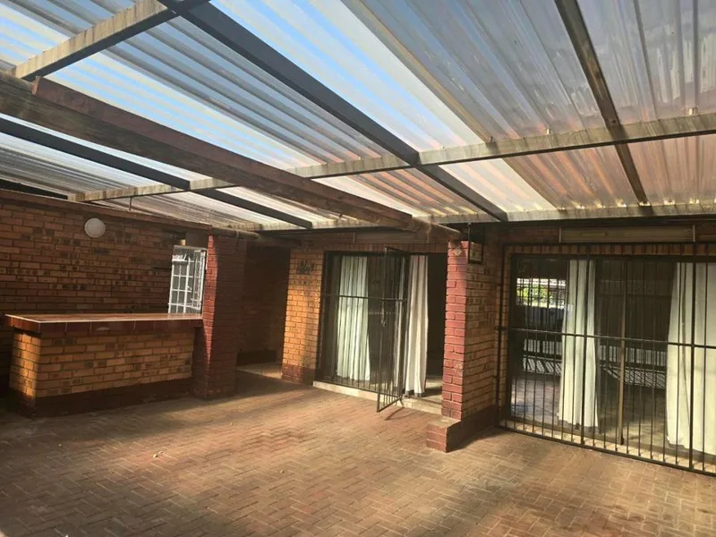 3 Bedroom House for sale in Reyno Ridge