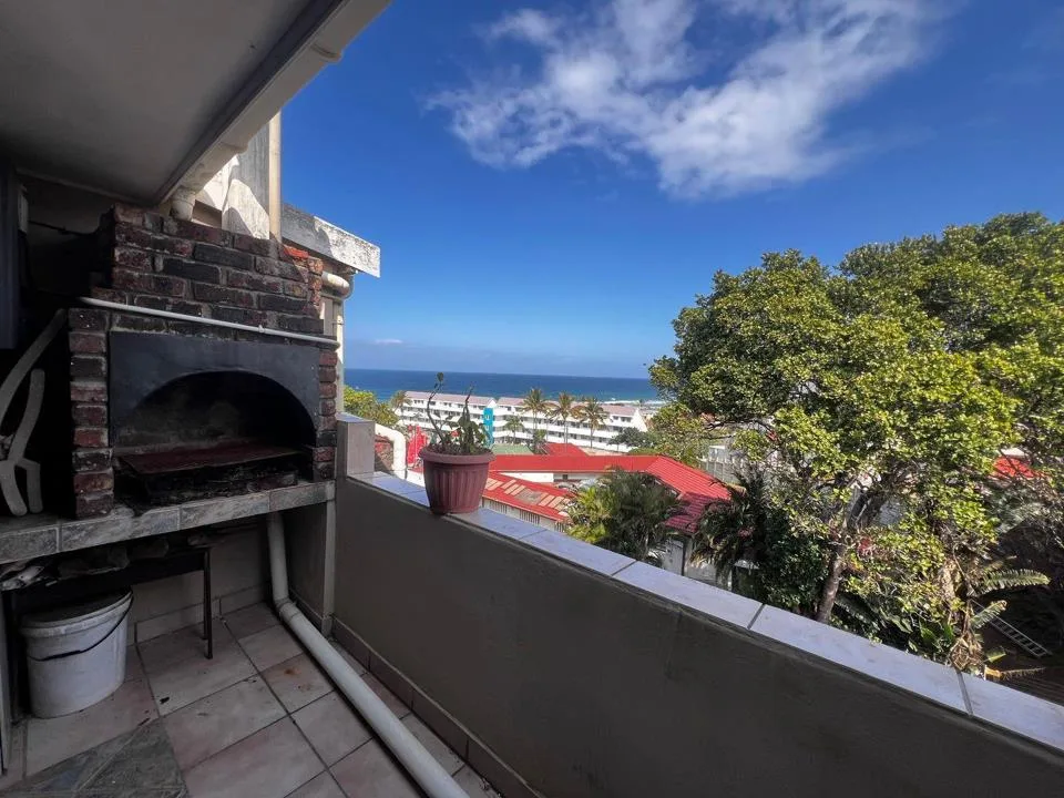 2 Bedroom Apartment / flat for sale in Manaba Beach