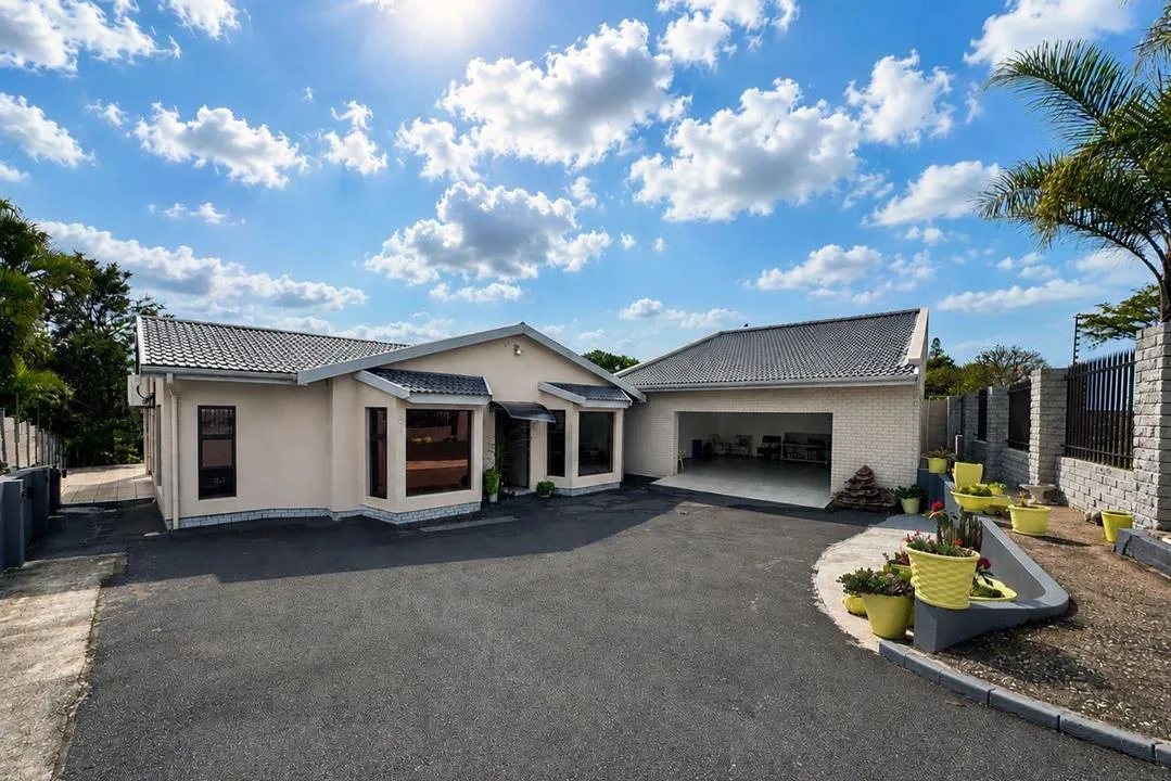 3 Bedroom House for sale in Shelly Beach