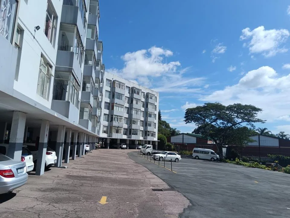 2 Bedroom Townhouse to rent in Pinetown Central