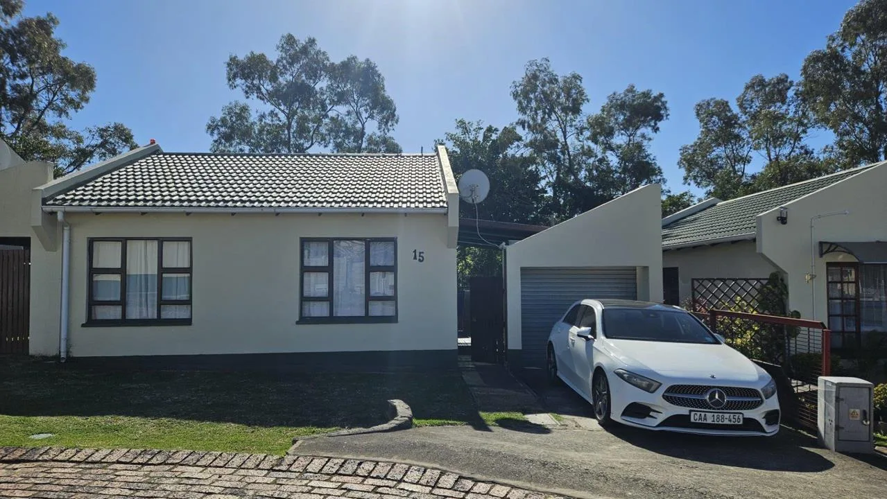 2 Bedroom Townhouse for sale in Cambridge