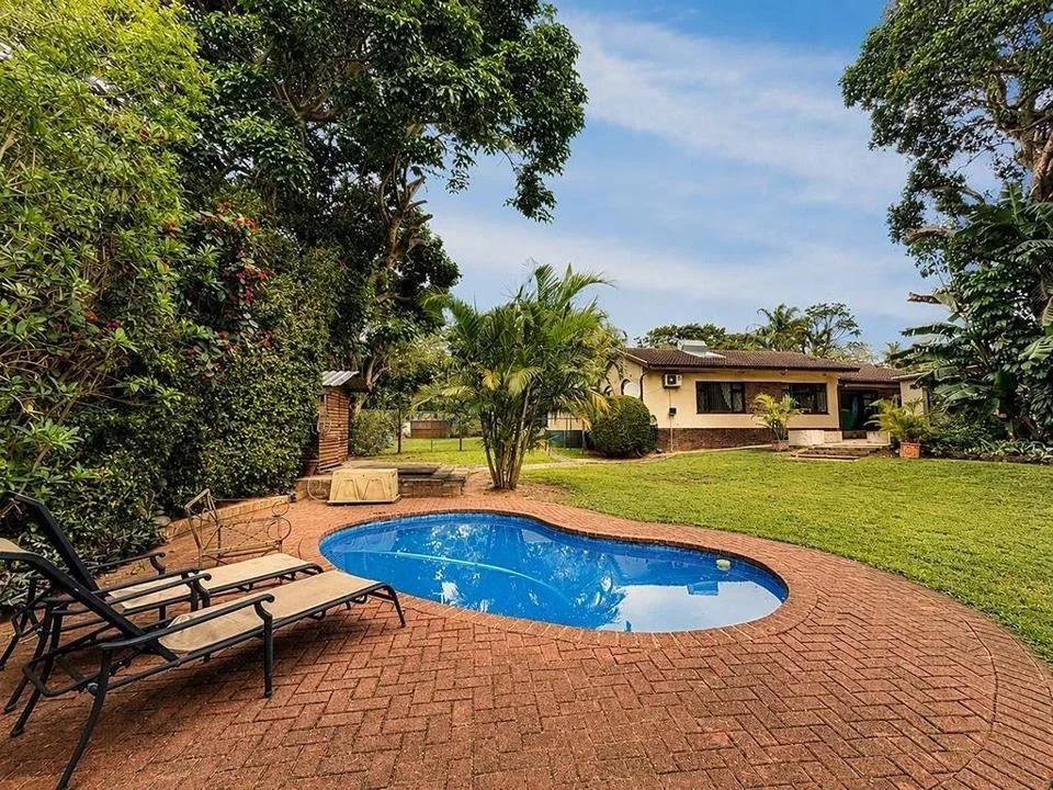 4 Bedroom House for sale in Umtentweni