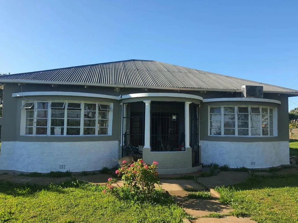 3 Bedroom House for sale in Campher Park
