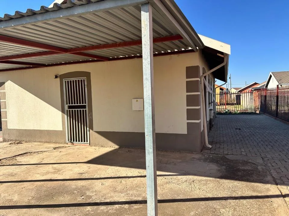 3 Bedroom House to rent in Roodepan