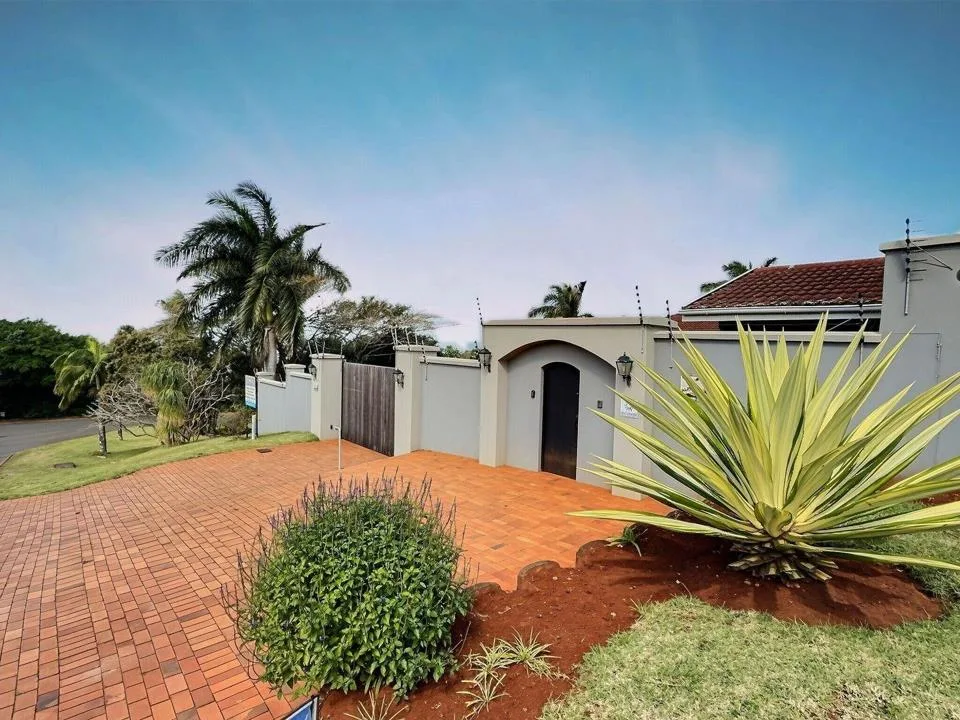 8 Bedroom House for sale in Mtunzini
