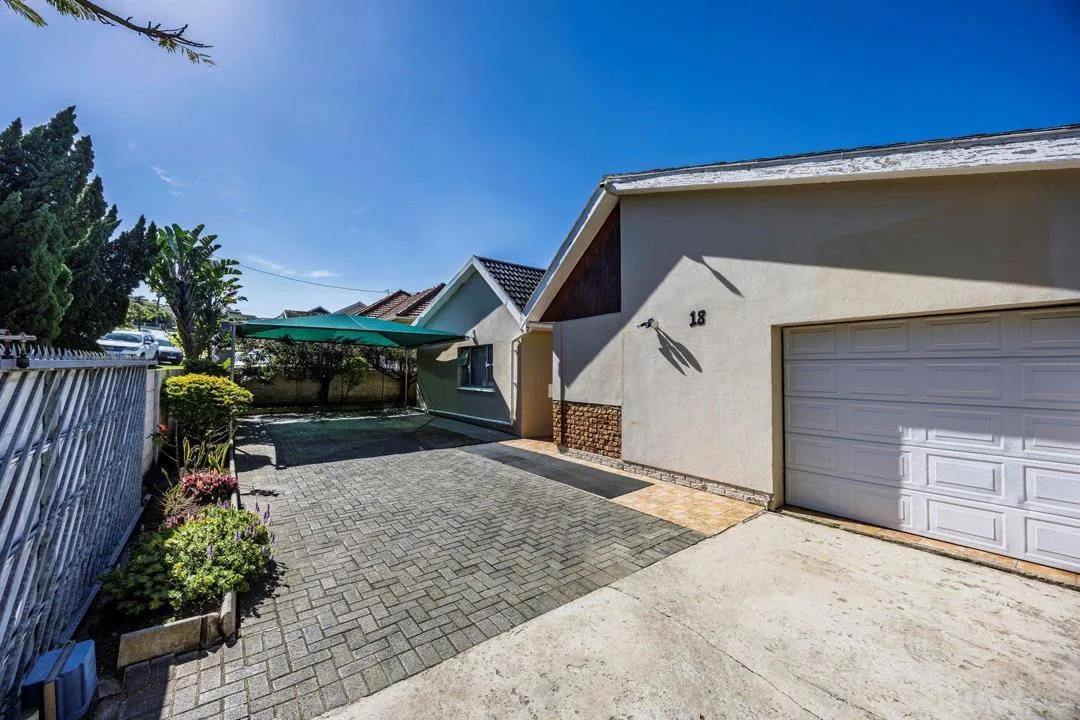 5 Bedroom House for sale in Greenfields