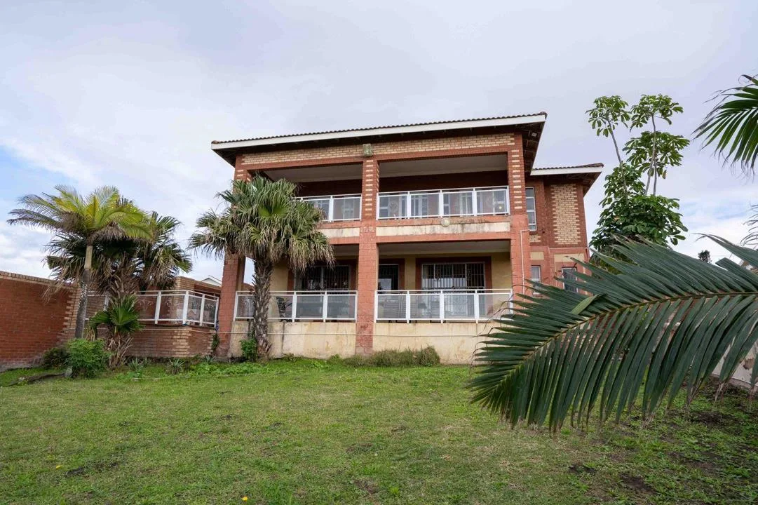 7 Bedroom House on auction in Park Rynie