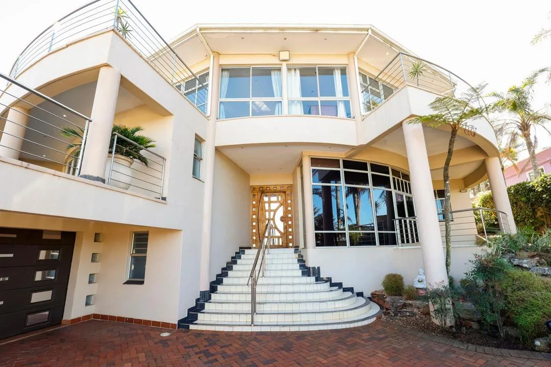 5 Bedroom House for sale in Umhlanga Central
