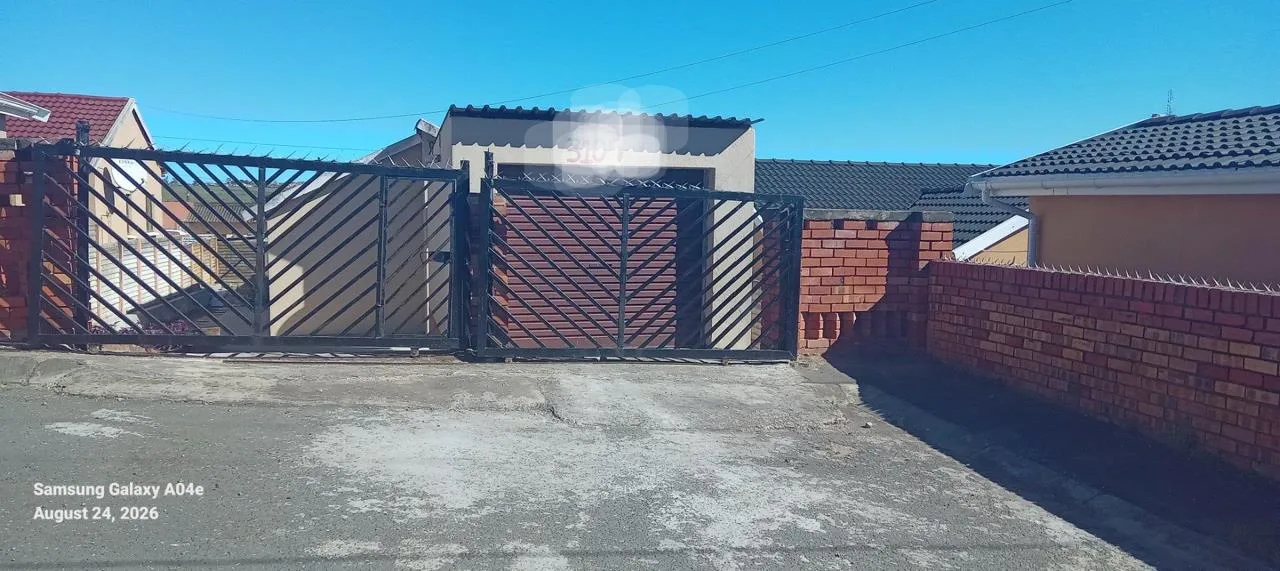3 Bedroom House for sale in Zwelitsha Zone 01