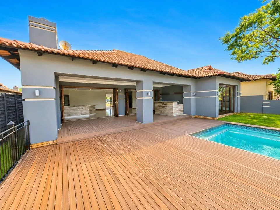 4 Bedroom House for sale in Pecanwood
