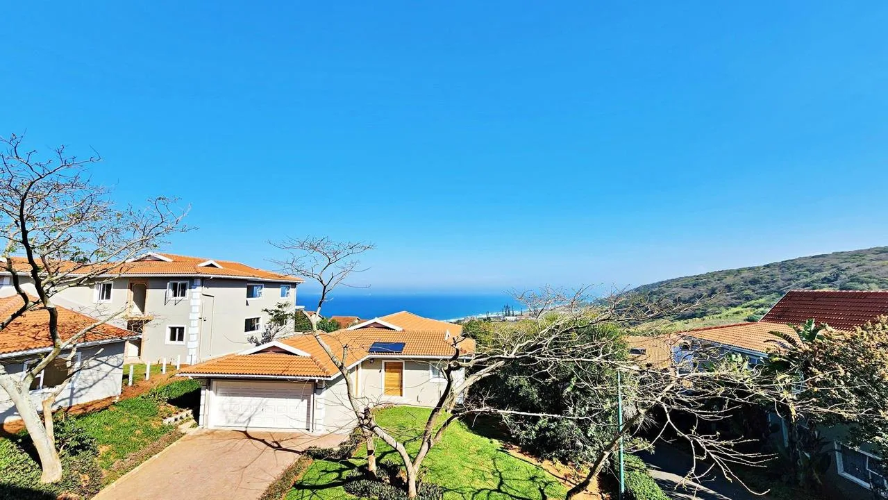 3 Bedroom Townhouse for sale in Desainagar