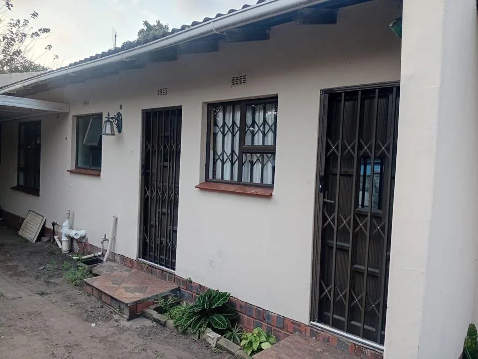3 Bedroom House for sale in Esikhawini