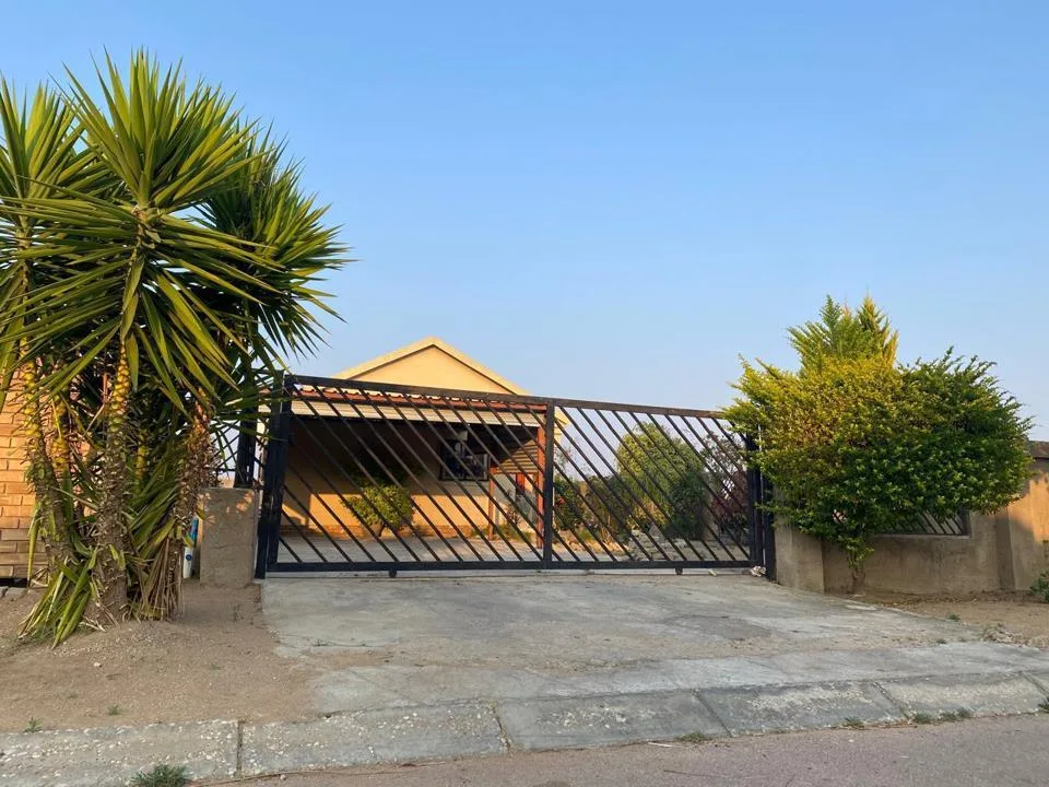 2 Bedroom House to rent in Rethabile Gardens