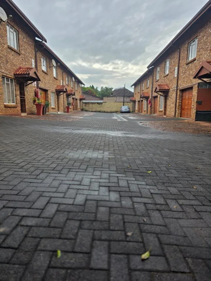 3 Bedroom Townhouse for sale in Rustenburg Central