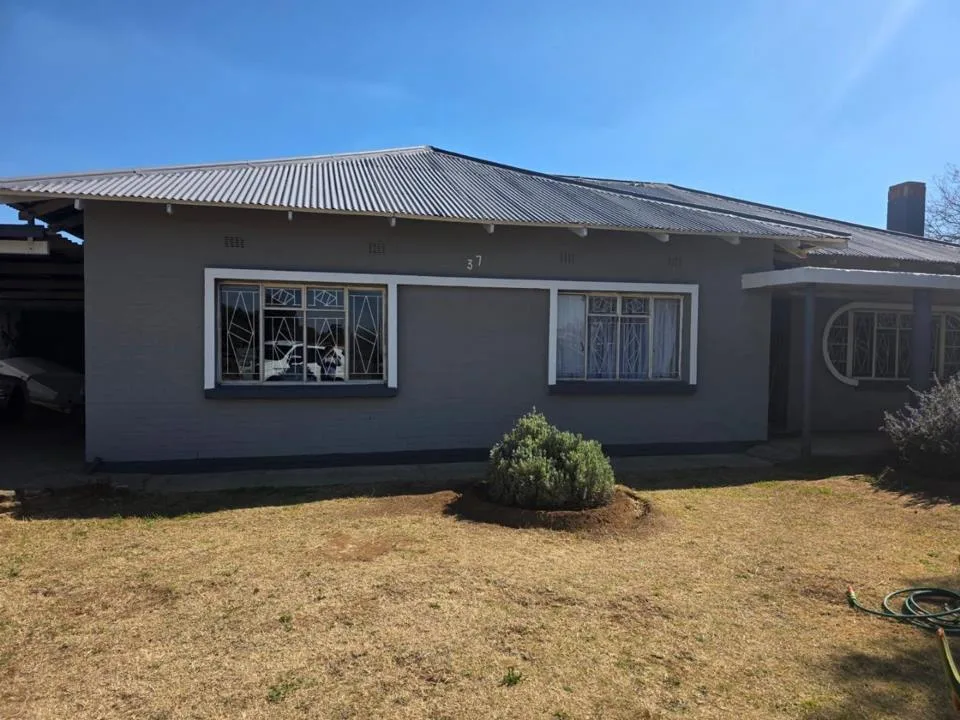3 Bedroom House for sale in Hennenman