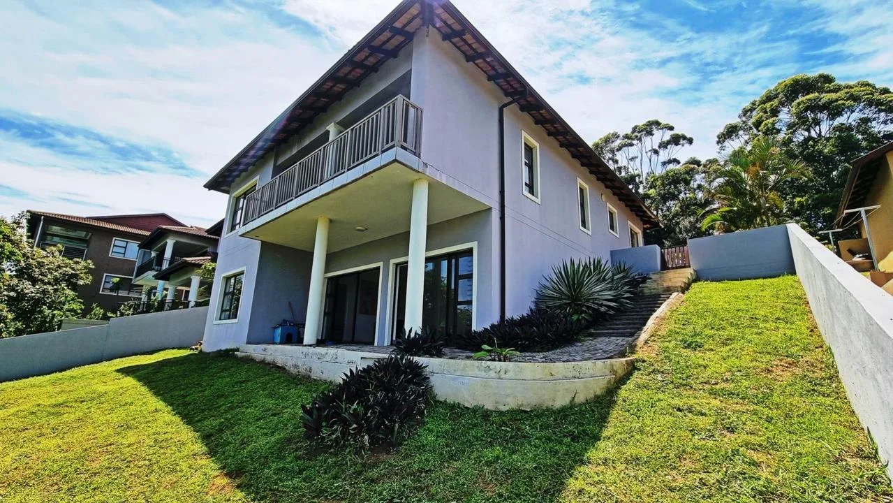3 Bedroom House for sale in Shelly Beach