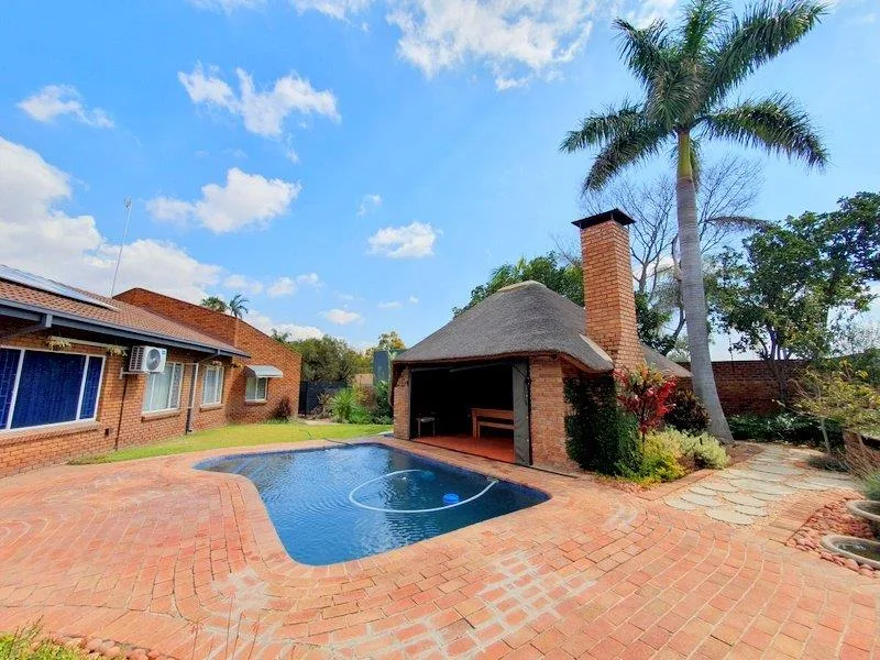 5 Bedroom House for sale in Bendor