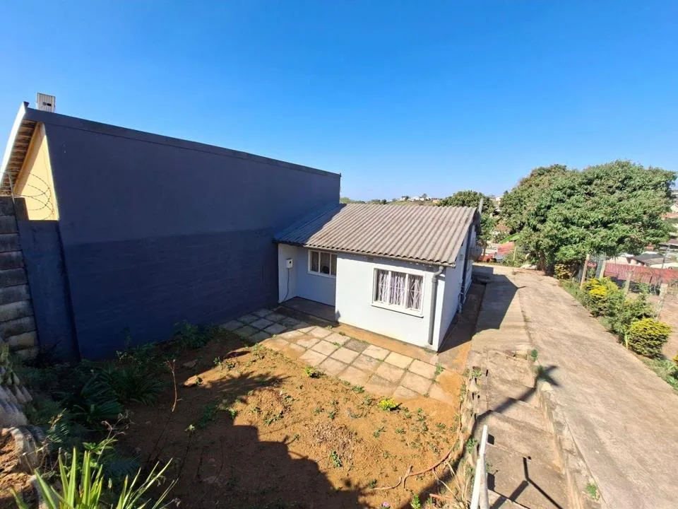 2 Bedroom House for sale in Shastri Park