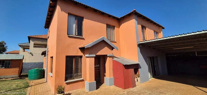 3 Bedroom House for sale in Lydenburg
