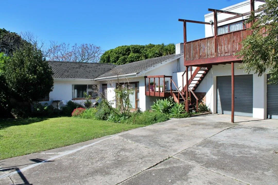 3 Bedroom House for sale in Kabega