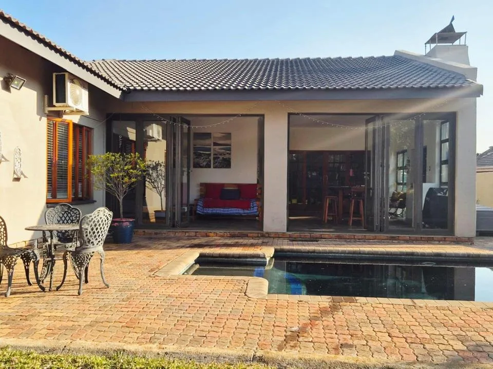 3 Bedroom House for sale in Sterpark