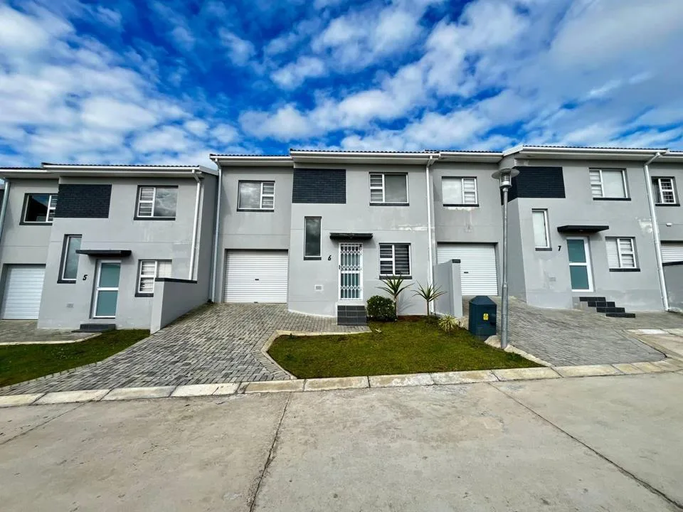 3 Bedroom Apartment / flat for sale in Nahoon Valley Park