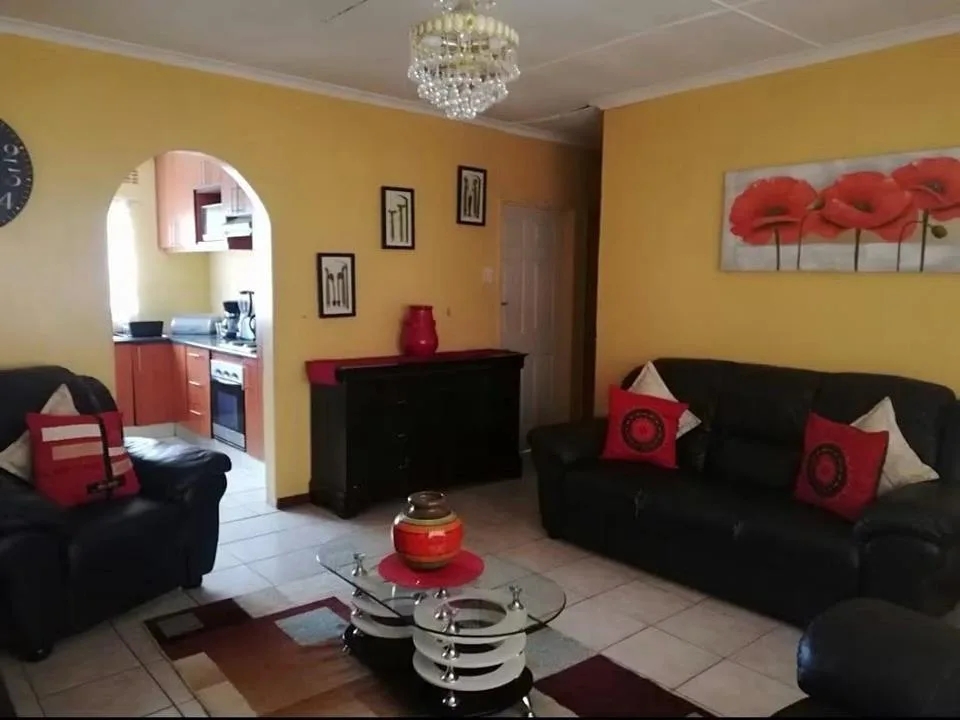 3 Bedroom House for sale in Tyu Tyu North