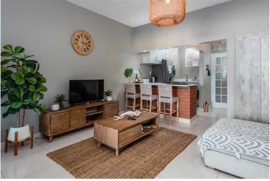 1 Bedroom Apartment / flat for sale in Summerstrand