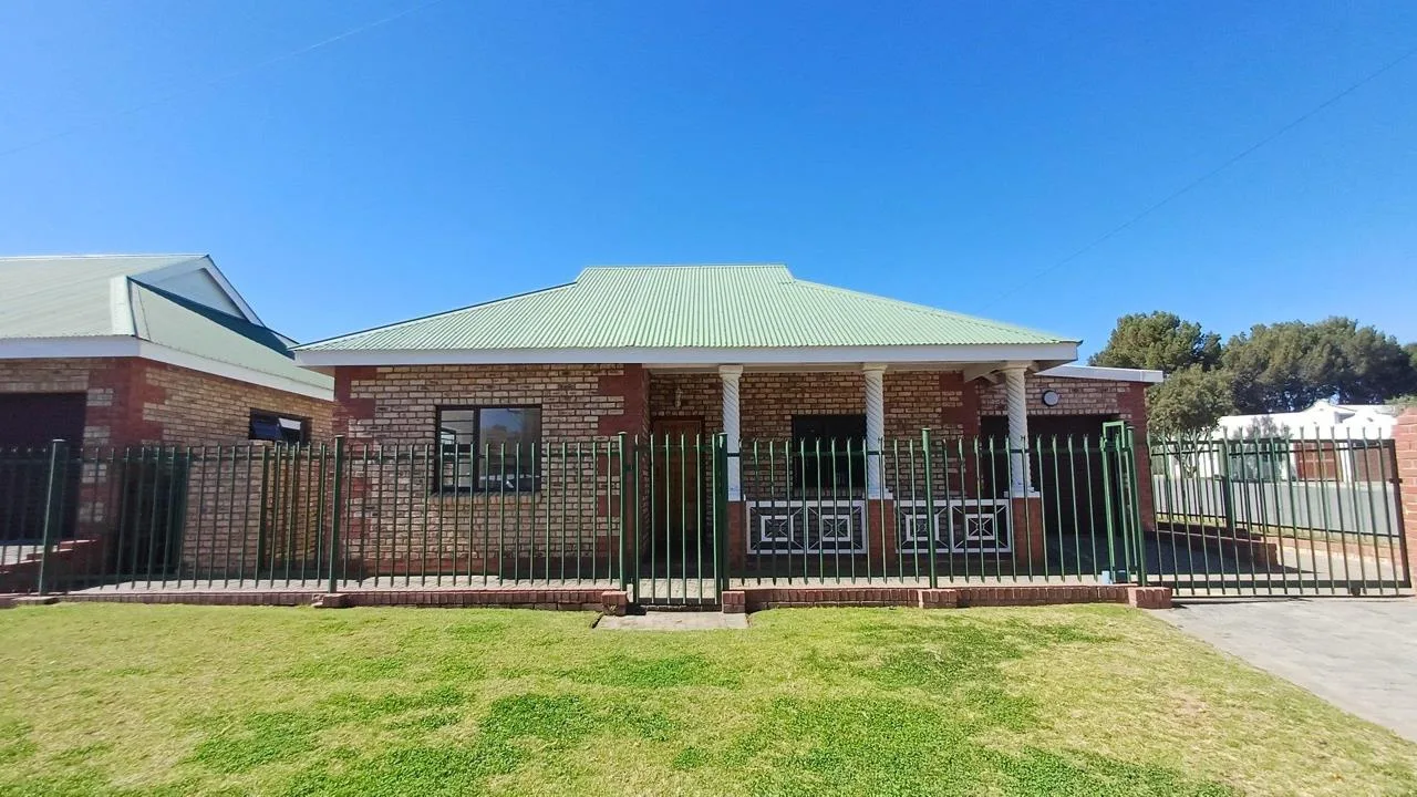 2 Bedroom Townhouse to rent in Cradock