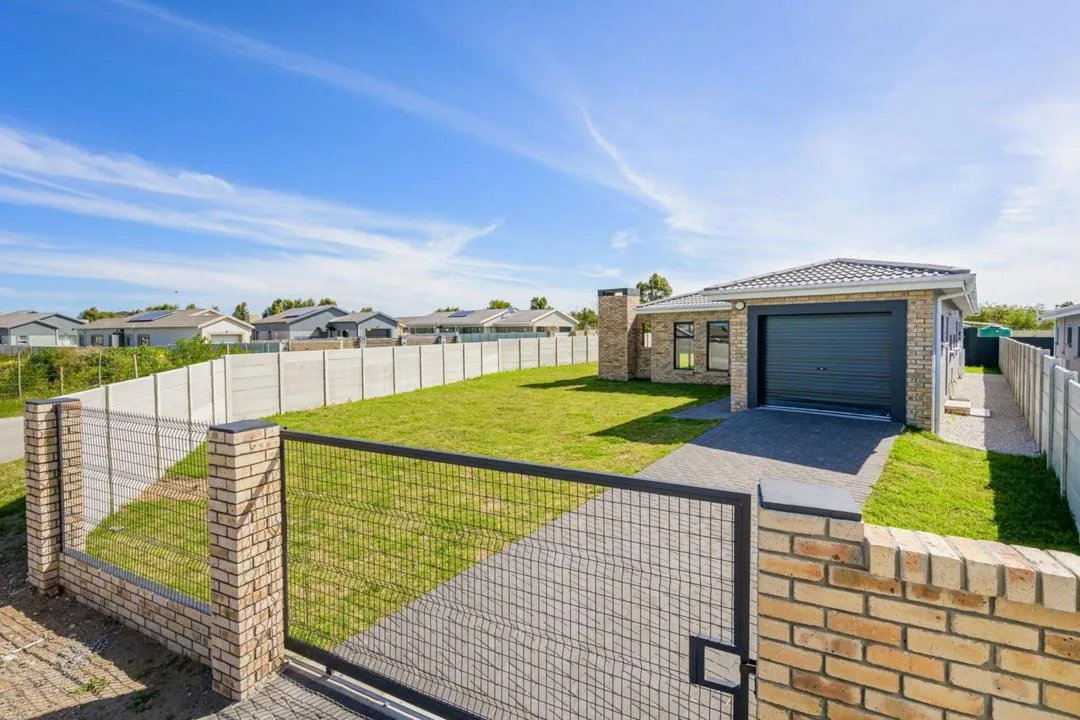 3 Bedroom House for sale in Fairview