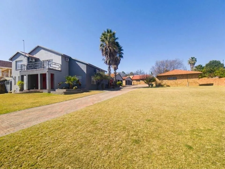 6 Bedroom House for sale in Orkney Park