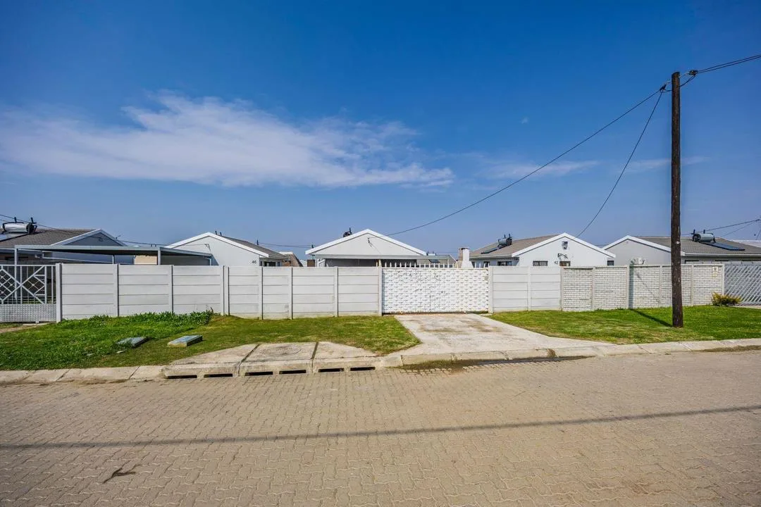 2 Bedroom House for sale in Gonubie