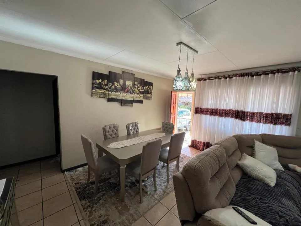 3 Bedroom Townhouse for sale in Bendor