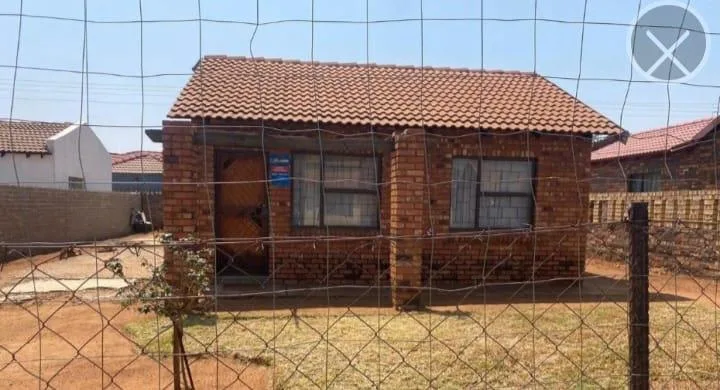 2 Bedroom House for sale in Mmabatho