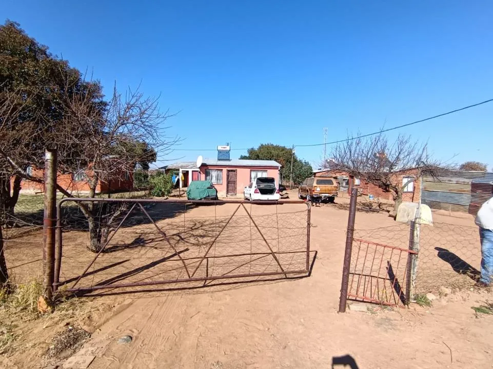 2 Bedroom House for sale in Steenwerp