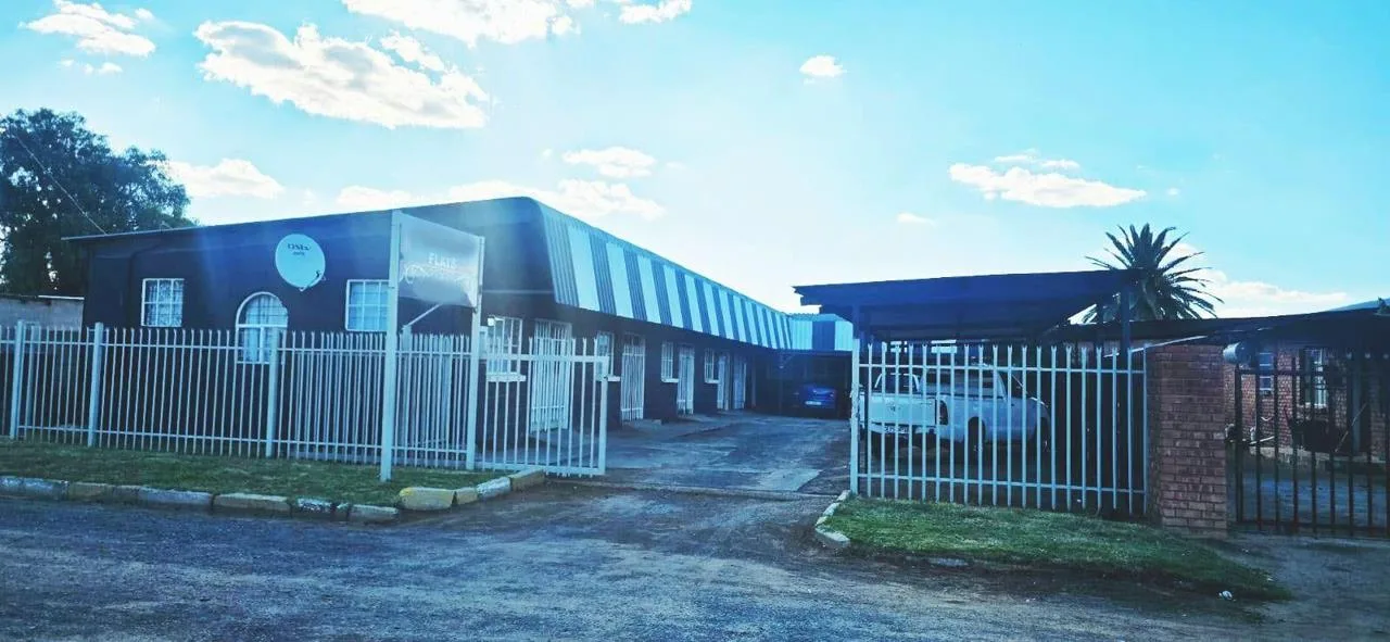9 Bedroom Apartment / flat for sale in Koffiefontein