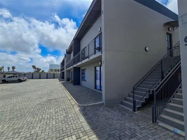 2 Bedroom Townhouse for sale in Gonubie