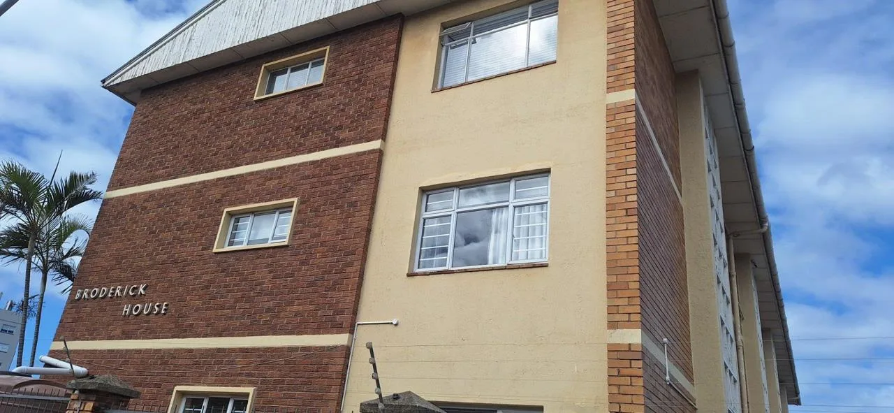 3 Bedroom Apartment / flat to rent in St Georges Park