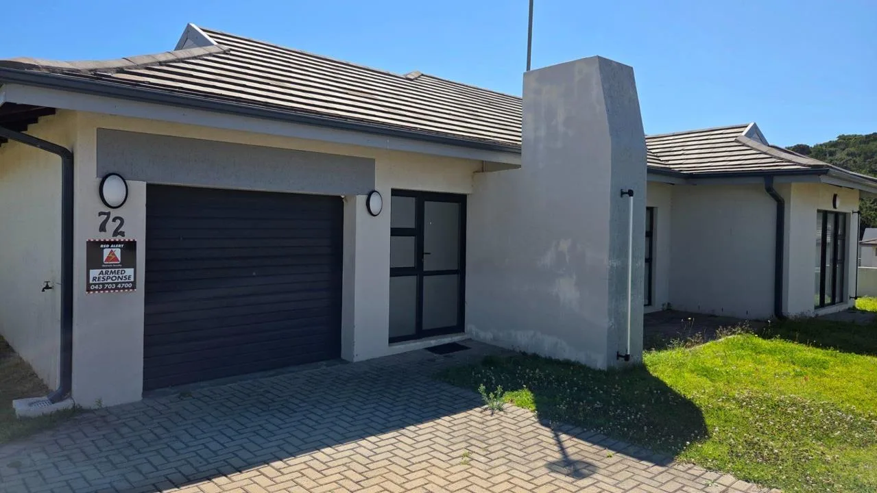 3 Bedroom House for sale in Winterstrand